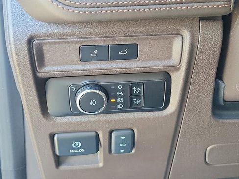Certified 2024 Ford Expedition King Ranch image 24