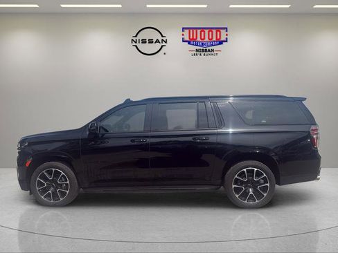 Used 2022 Chevrolet Suburban RST w/ Sport Performance Package AWD/4WD image 5