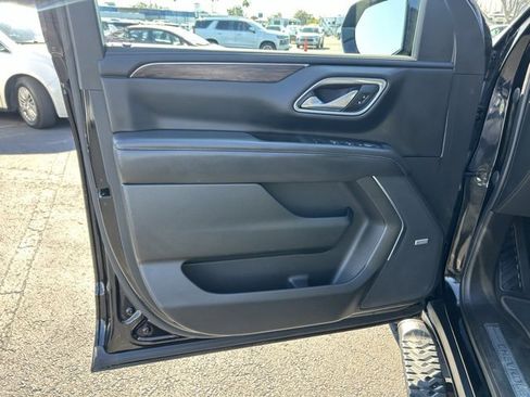 Used 2021 Chevrolet Tahoe Z71 image 12