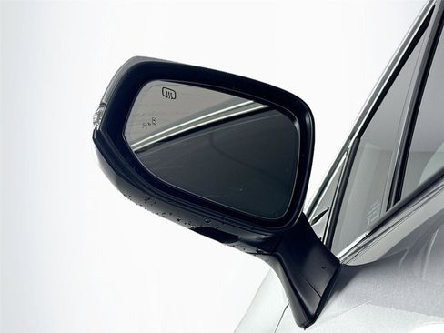 Certified 2023 Toyota Sienna Limited image 10