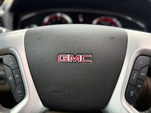 Used 2016 GMC Acadia SLT AWD/4WD image 46