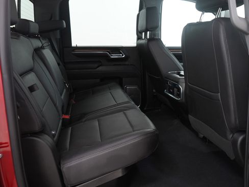 Used 2024 GMC Sierra 3500 Denali w/ Denali Reserve Package image 15