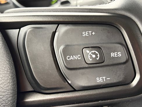 Used 2023 Jeep Wrangler Unlimited w/ Cold Weather Group AWD/4WD image 27