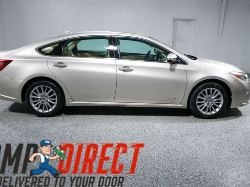 Used 2017 Toyota Avalon Limited FWD image 6