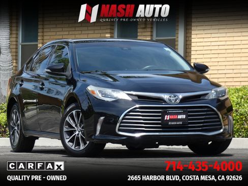 Used 2018 Toyota Avalon XLE FWD image 3