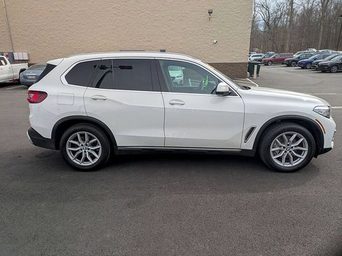 Used 2023 BMW X5 xDrive40i w/ Premium Package AWD/4WD image 4