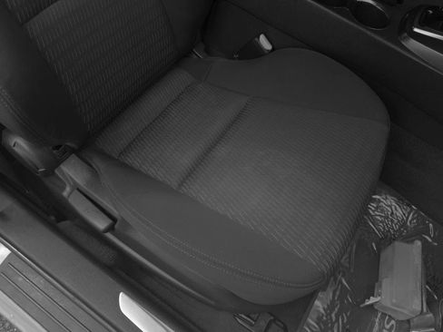 Used 2016 Hyundai Genesis 3.8 RWD image 36