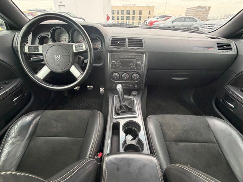 Used 2009 Dodge Challenger SRT8 w/ Spring Special Group RWD image 13