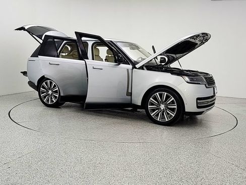 Certified 2023 Land Rover Range Rover SE AWD/4WD image 10