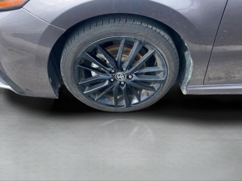 Used 2022 Toyota Camry XSE w/ Navigation Package image 11