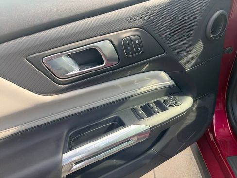 Used 2025 Ford Mustang GT Premium RWD image 14