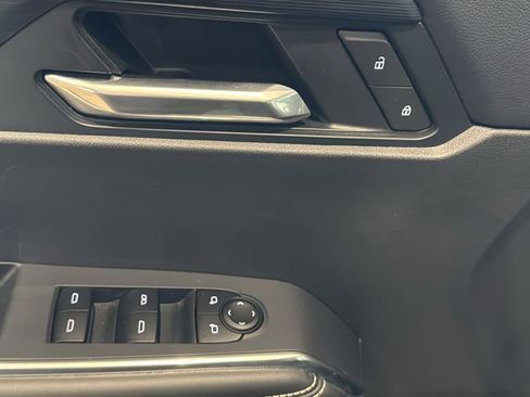 Used 2025 GMC Acadia Elevation w/ Elevation Premium Package image 23