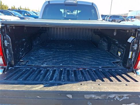Certified 2019 Toyota Tacoma TRD Off-Road image 28