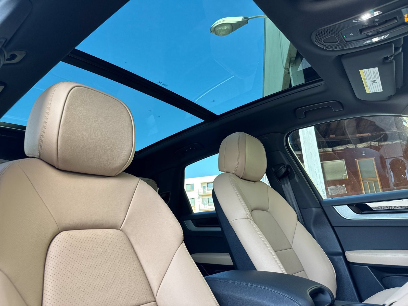 Certified 2026 Porsche Cayenne AWD/4WD image 19