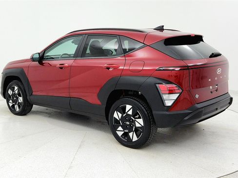 Used 2024 Hyundai Kona SEL image 2