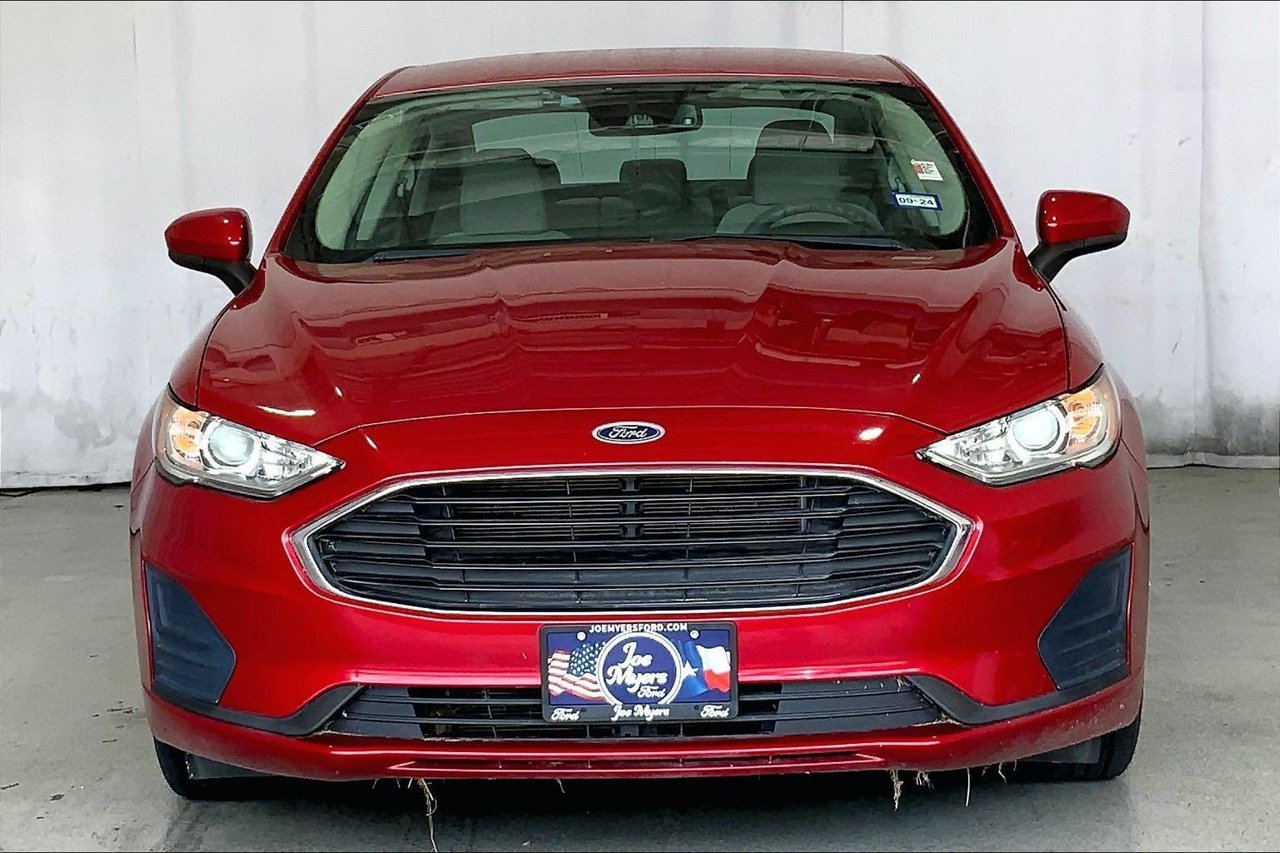 Used 2020 Ford Fusion S FWD image 3