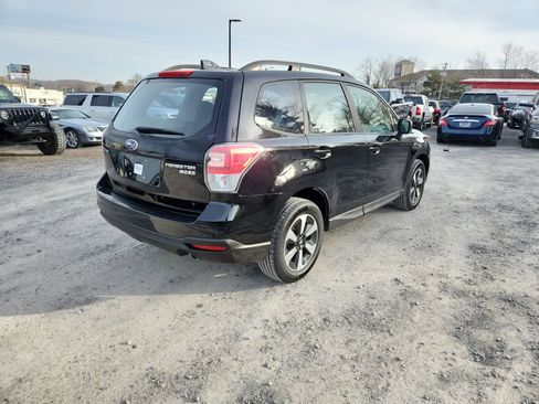Used 2017 Subaru Forester 2.5i w/ Alloy Wheel Package image 5