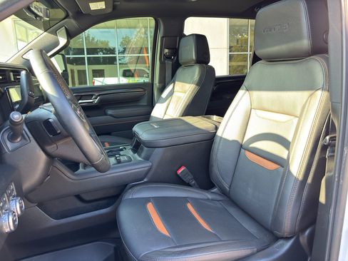 Used 2026 GMC Sierra 2500 AT4 w/ AT4 Premium Plus Package AWD/4WD image 12