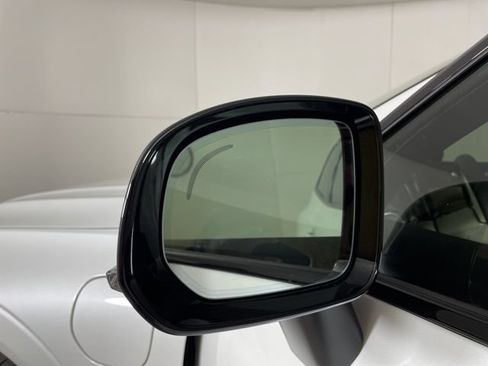 Certified 2025 Volvo XC60 T8 Core w/ Protection Package Premier AWD/4WD image 21