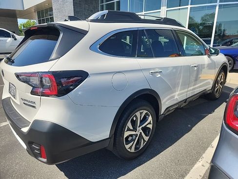 Used 2020 Subaru Outback Touring XT AWD/4WD image 4