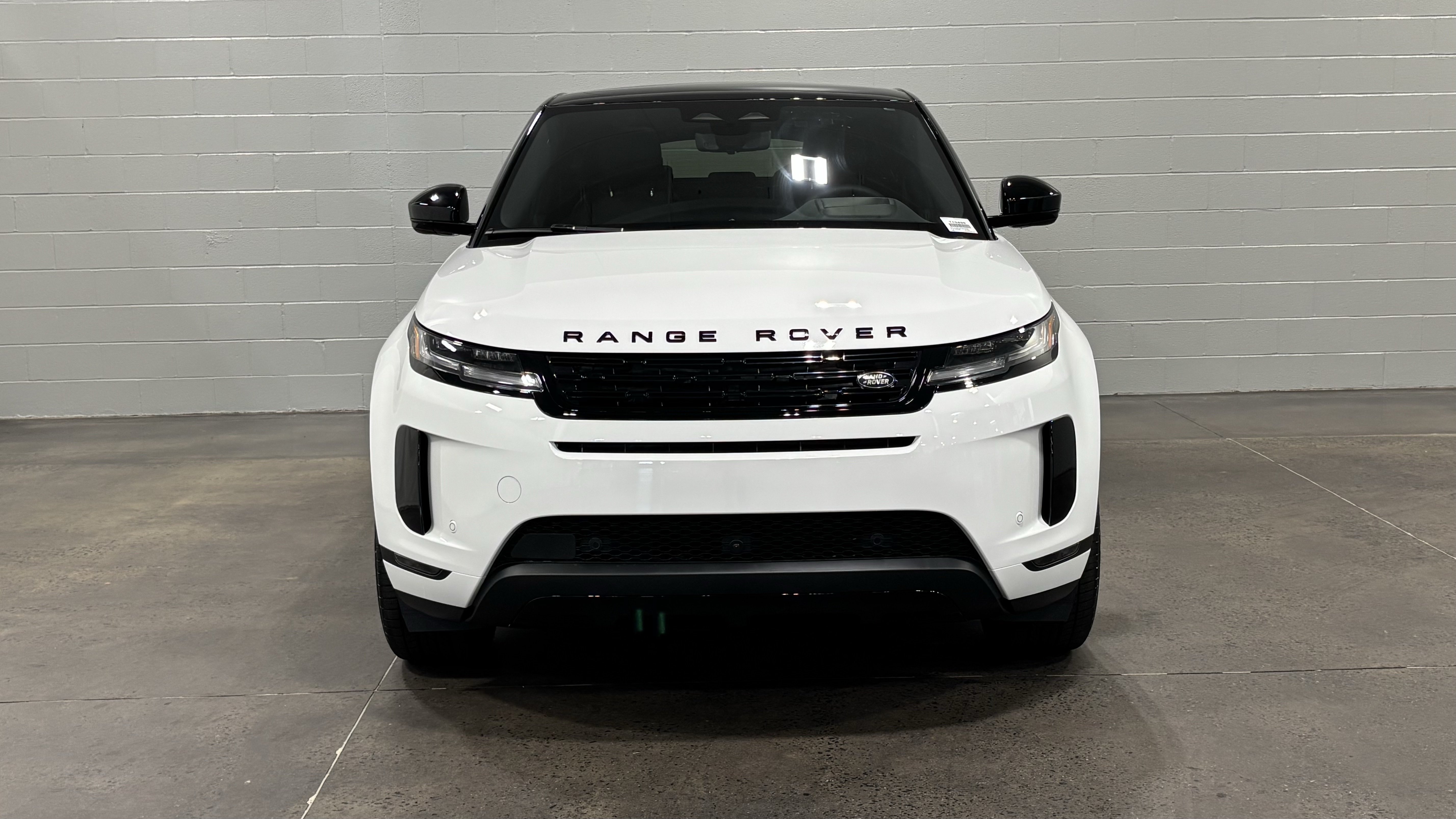 New 2026 Land Rover Range Rover Evoque S AWD/4WD image 9