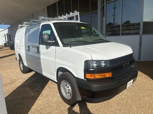New 2025 Chevrolet Express 2500 RWD image 2