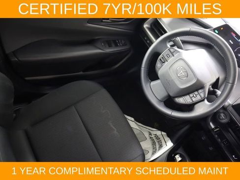 Used 2024 Toyota Prius LE FWD image 17
