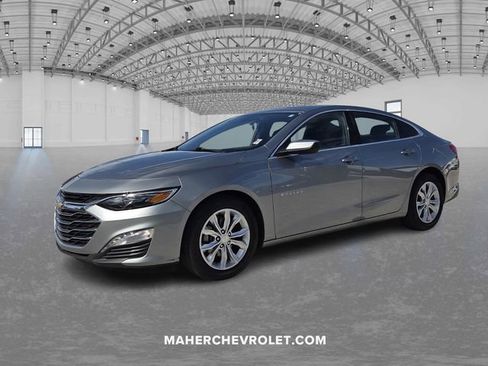 Used 2024 Chevrolet Malibu LT image 3