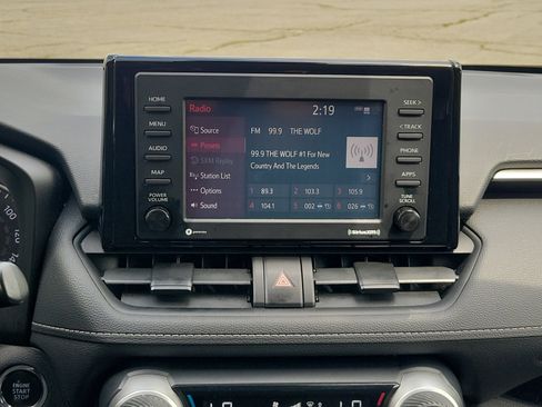 Used 2021 Toyota RAV4 XLE w/ Convenience Package AWD/4WD image 25