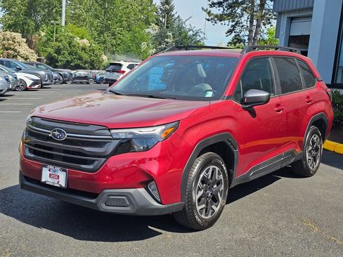 Used 2026 Subaru Forester Premium AWD/4WD image 3