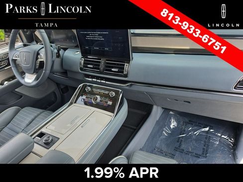 Certified 2023 Lincoln Navigator Black Label AWD/4WD image 10