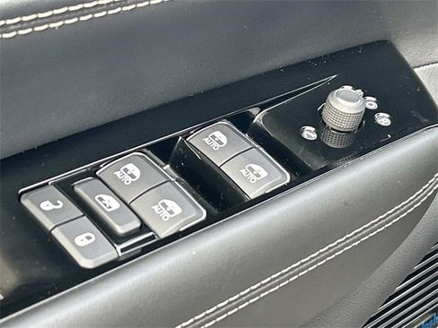 Used 2024 Jeep Grand Wagoneer Series II w/ Quick Order Packagew 28T image 20