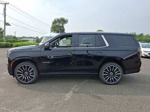 New 2025 Chevrolet Tahoe High Country w/ LPO, Illumination Package AWD/4WD image 5