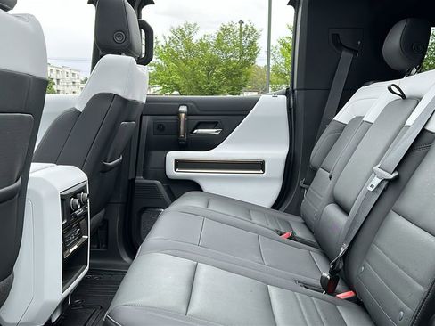 Used 2025 GMC Hummer EV 3X AWD/4WD image 23