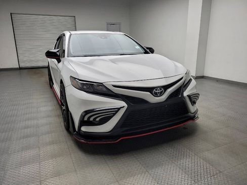 Used 2021 Toyota Camry SE image 14