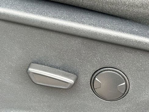 Used 2025 Ford F150 XLT w/ Equipment Group 301A Standard image 26