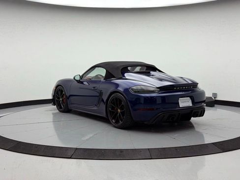 Used 2022 Porsche 718 Boxster Spyder image 3