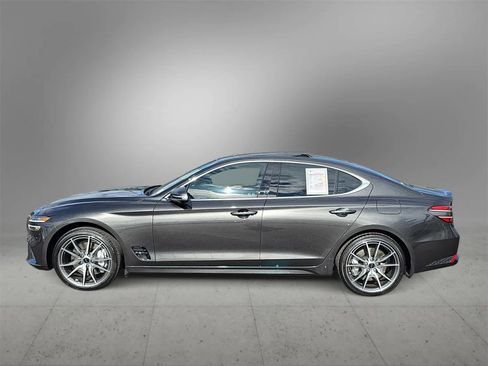 Used 2026 Genesis G70 2.5T Prestige image 5