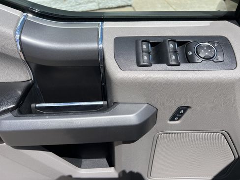 Used 2018 Ford F150 XLT w/ Equipment Group 302A Luxury AWD/4WD image 19