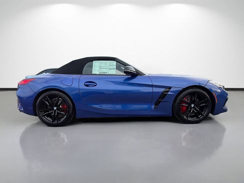 New 2026 BMW Z4 M40i w/ Premium Package image 2