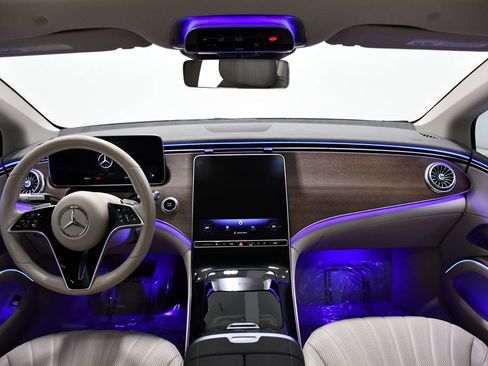 Certified 2023 Mercedes-Benz EQS 450+ 4MATIC Sedan image 8