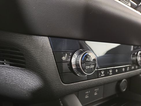 New 2026 Mitsubishi Outlander ES image 25