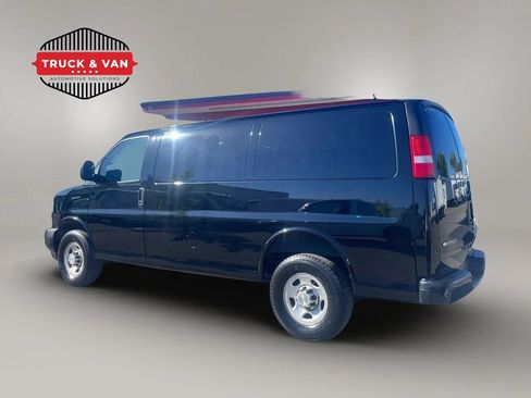 Used 2021 Chevrolet Express 2500 w/ Driver Convenience Package RWD image 4
