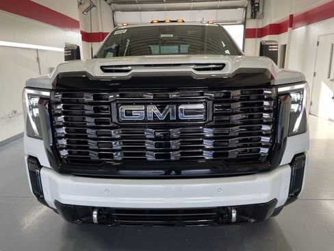New 2026 GMC Sierra 2500 Denali Ultimate AWD/4WD image 2