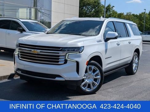 Used 2024 Chevrolet Suburban High Country w/ Advanced Technology Package AWD/4WD image 1