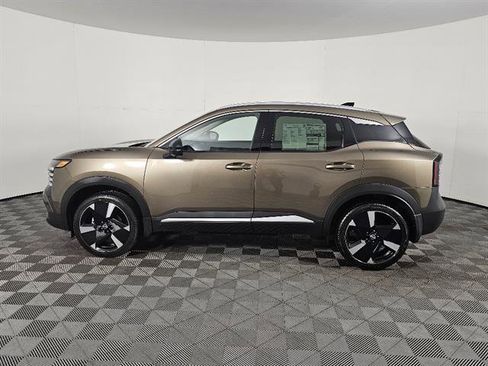 New 2026 Nissan Kicks SR w/ SR Premium Package AWD/4WD image 8