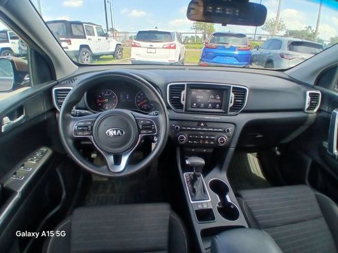 Used 2018 Kia Sportage LX w/ LX Technology Package FWD image 24