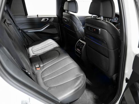 Used 2022 BMW X5 M50i w/ Executive Package image 32