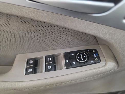 Used 2016 Hyundai Genesis 3.8 RWD image 28