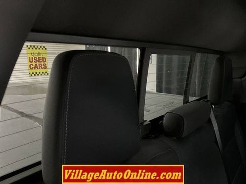 Used 2019 Chevrolet Silverado 1500 LT w/ All-Star Edition AWD/4WD image 31